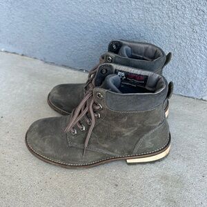 Leather Kodiak boots